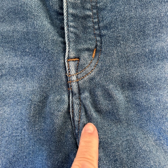 Madewell Stovepipe Jeans. Classic medium wash. High waist. Straight leg. Size 30 - Picture 5 of 16